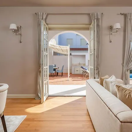 Vabriga Sleeps 8 With Pool Air Con And Wifi *