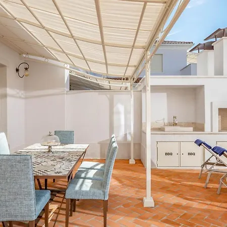 Villa Vabriga Sleeps 8 With Pool Air Con And Wifi *